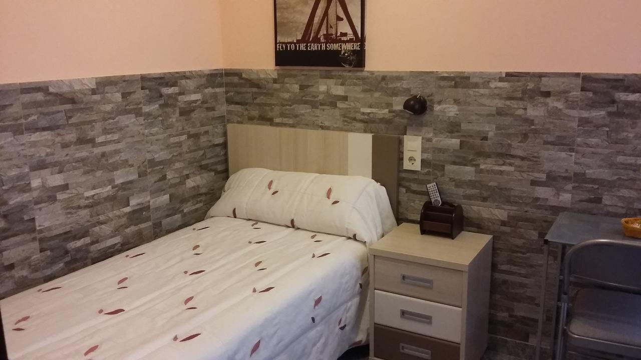 Hostal La Pilarica بلتيرنا المظهر الخارجي الصورة